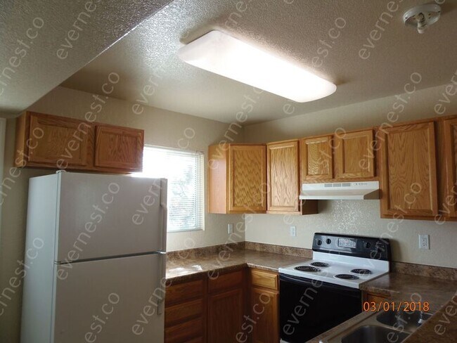 Building Photo - 7805 Antelope Valley Point