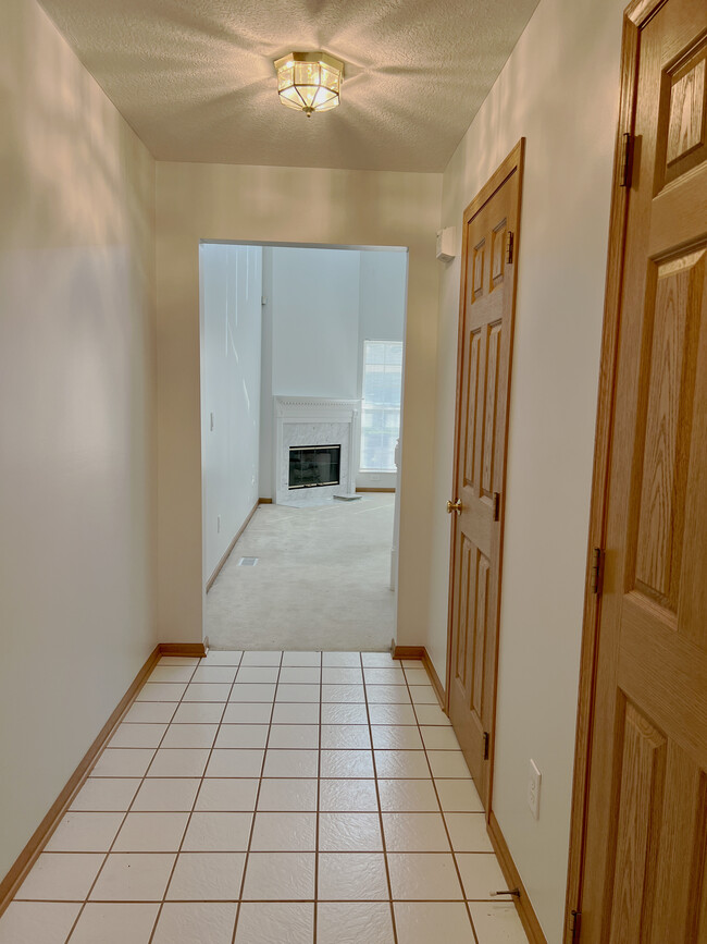 Front Hallway & 1/2 Bath - 319 Sycamore Ridge Way