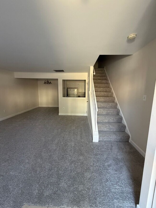 Foto del edificio - 4118 Peppertree Ln