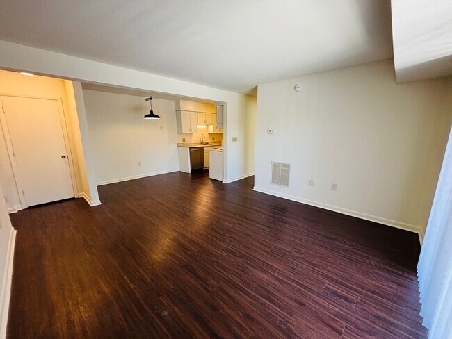 Foto del edificio - 207 Wharton St SE