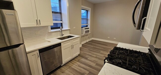 Foto del edificio - 3929 N Janssen Ave