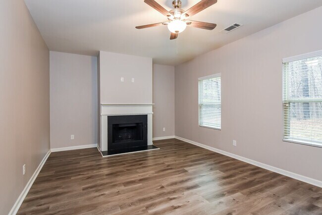 Building Photo - 222 Westridge Cir