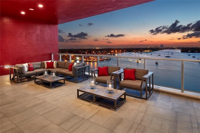 Foto del edificio - 777 N Ocean Dr