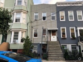 Building Photo - 337 Pavonia Ave