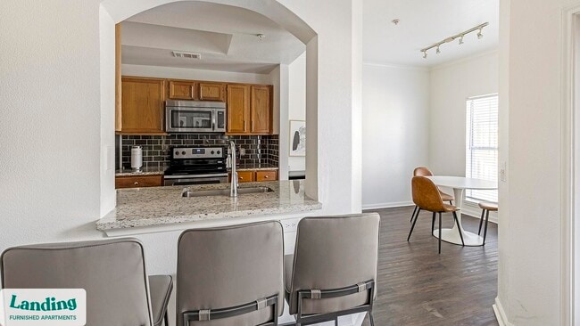 Foto del edificio - 1000 Henderson St