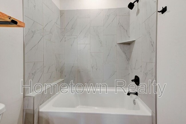 Building Photo - 500 N Cyn Ter