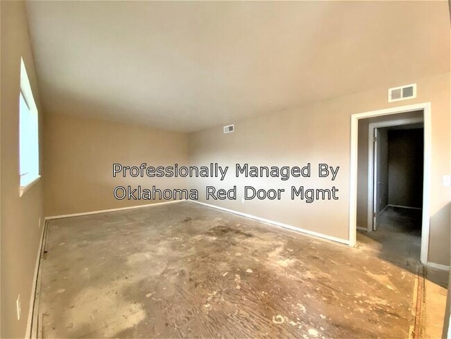 Building Photo - 2325 N Meridian Ave