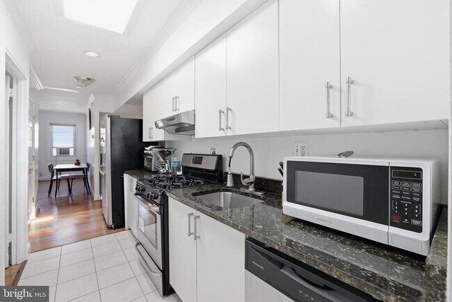 Foto del edificio - 1701 Montello Ave NE