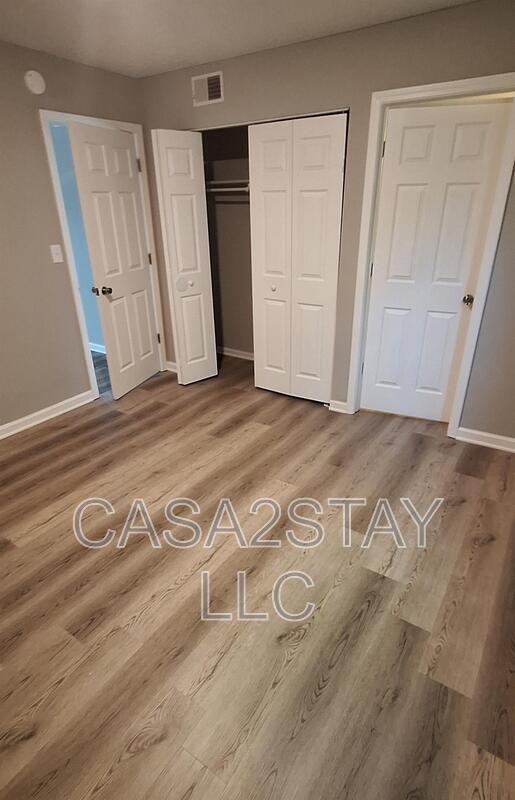 Building Photo - 674 Knox Blvd