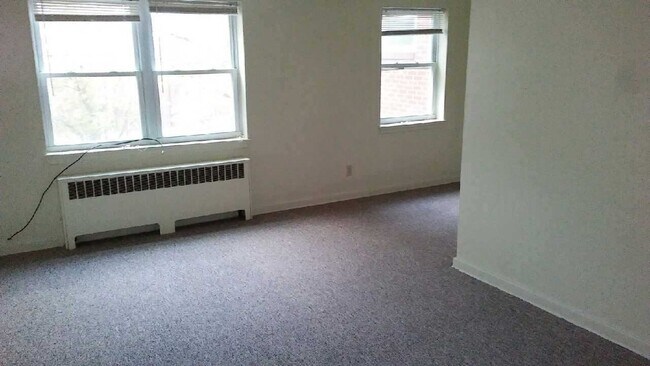 Building Photo - 730 Chenango St