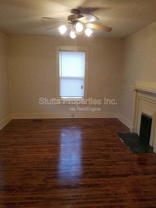 Building Photo - 1209 E Limestone St