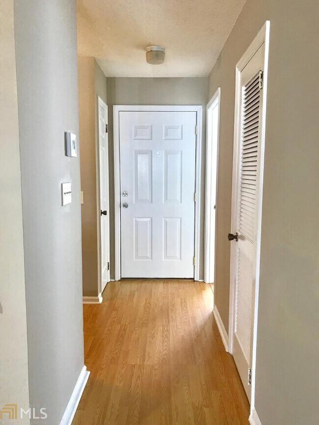 Foto del edificio - 202 Eagles Ct