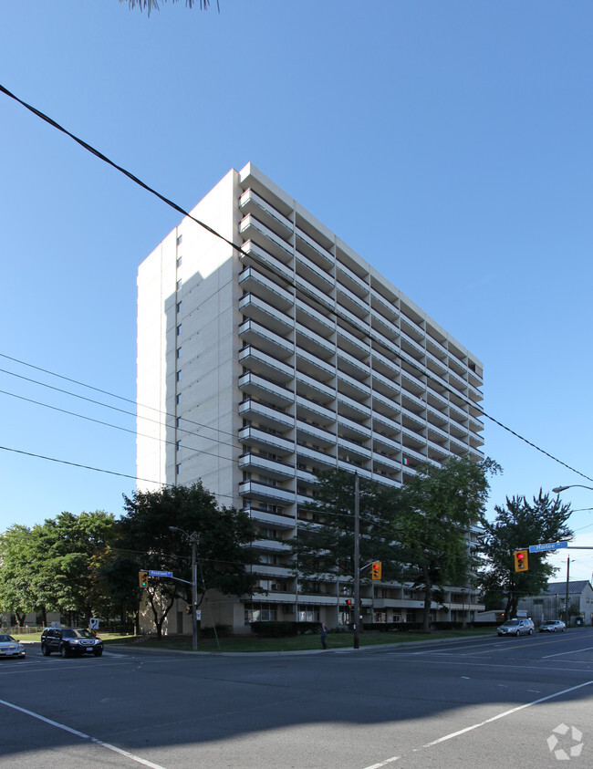 Photo du bâtiment - Roselawn Marlee