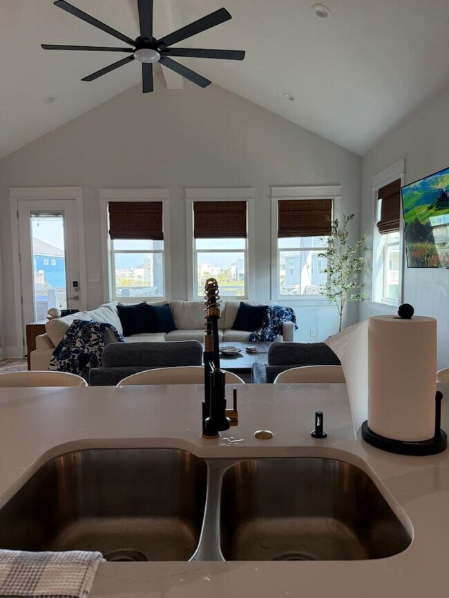 Foto del edificio - 867 Bowers Ln