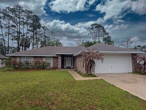 Building Photo - 7 Poinsettia Ln