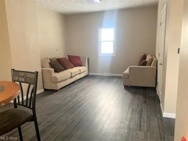 Foto del edificio - 175 Russell Ave