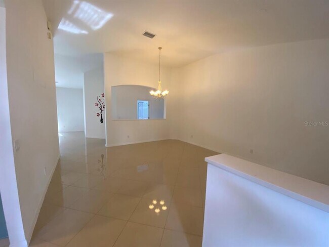 Foto del edificio - 11744 Holly Creek Dr