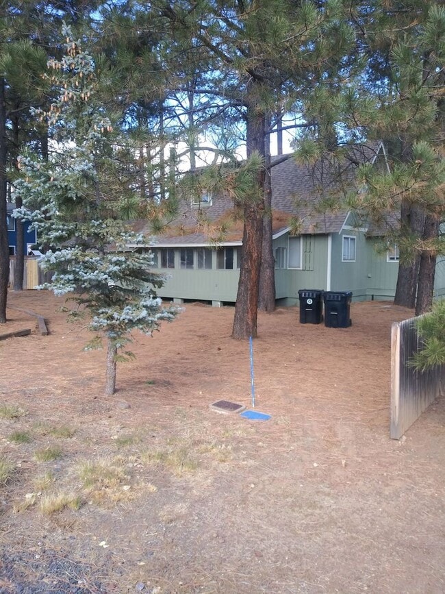 Building Photo - COMING IN AUGUST! Turn' Key 3-Bed Mountain...