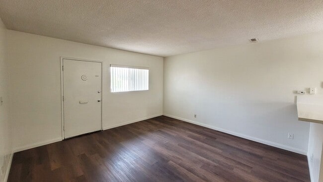 Building Photo - 8031 Fillmore Dr