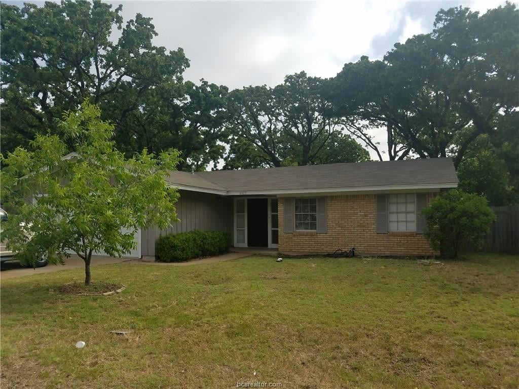 Primary Photo - 4003 Aspen St