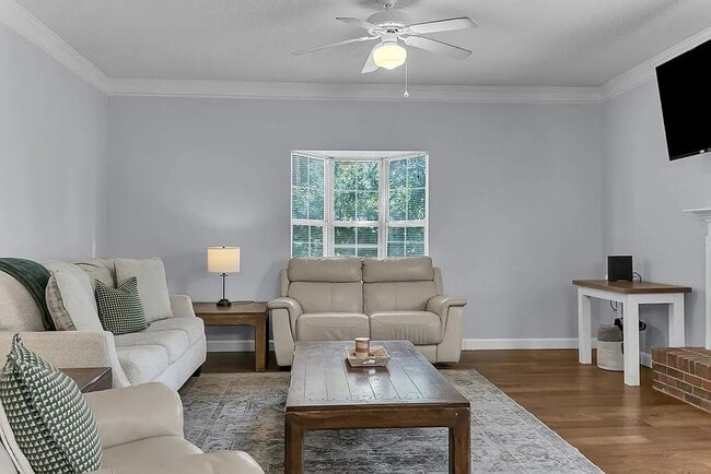 Building Photo - 3 Bedroom/2 Bath Townhome in Woodvalley!