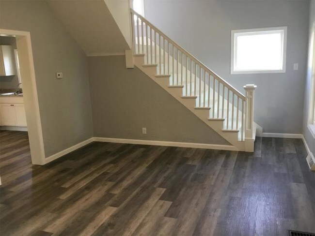 Foto del edificio - 228 E Battell St, Mishawaka, IN, 46545