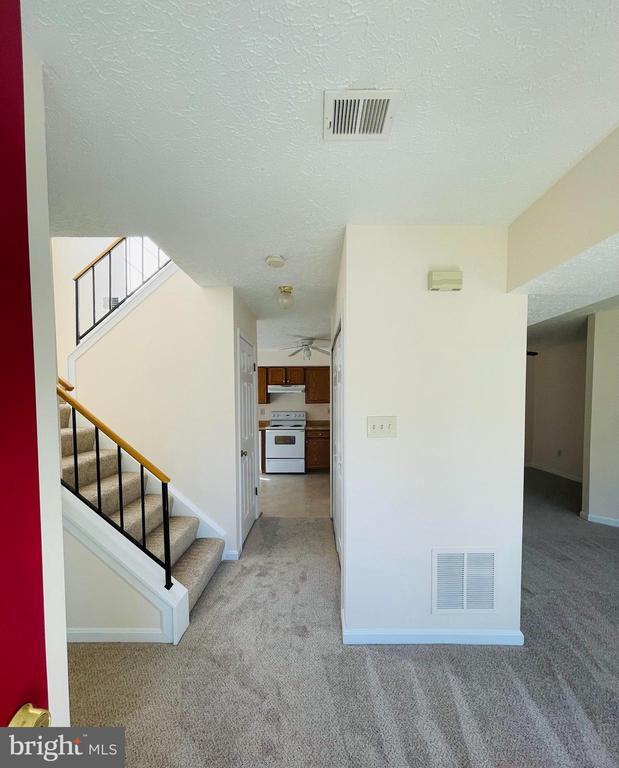 Building Photo - 6107 Hoskins Hollow Cir
