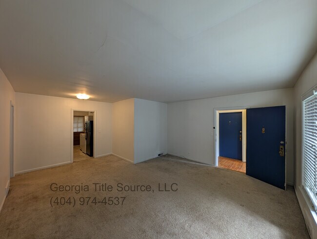 Foto del edificio - 211 Garden Ln