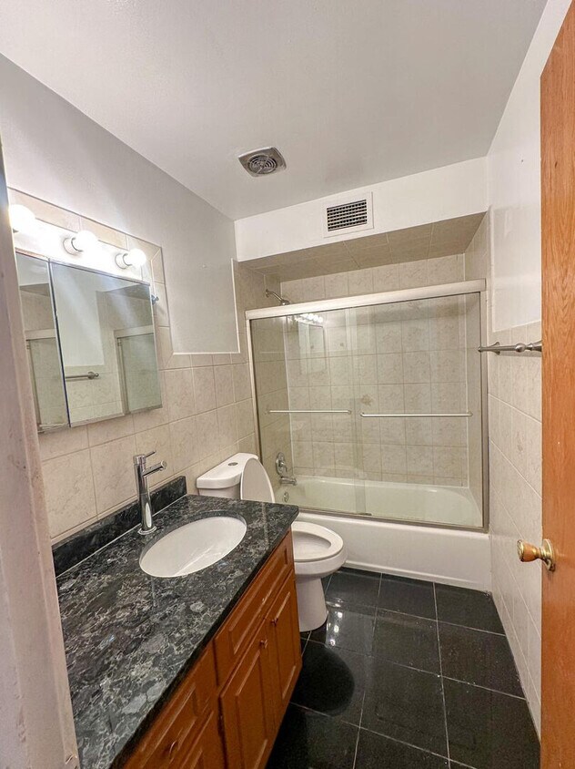 Foto del edificio - 3154-3158 W 93rd St