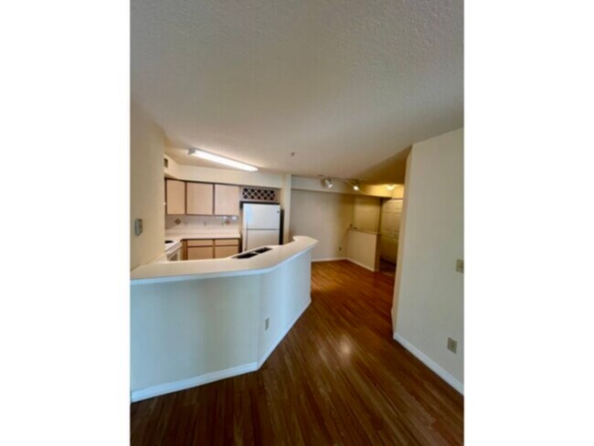 Foto del edificio - 1 bedroom 1 bath condo with bonus room in ...