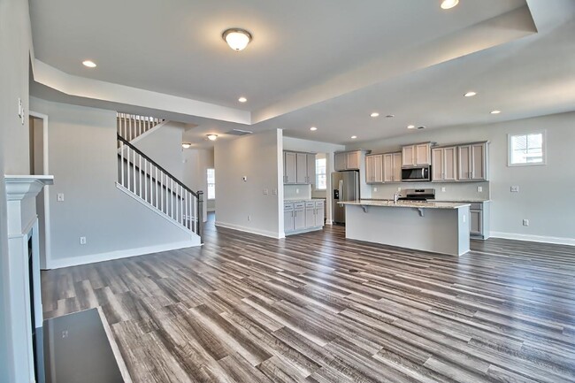 Building Photo - 6250 Chadderton Cir