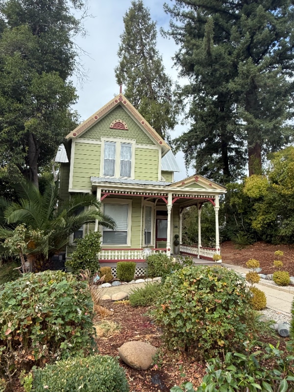Building Photo - 172 Orange St