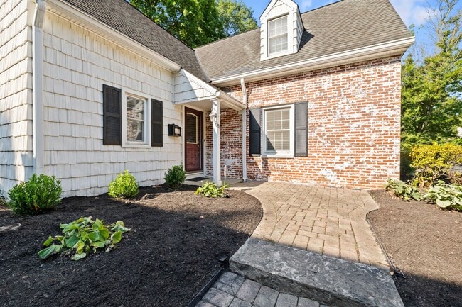 Building Photo - 181 Amazon Pl