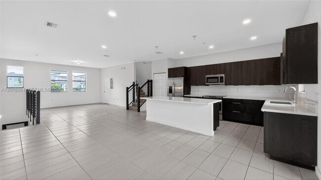 Foto del edificio - 10467 NW 82nd St