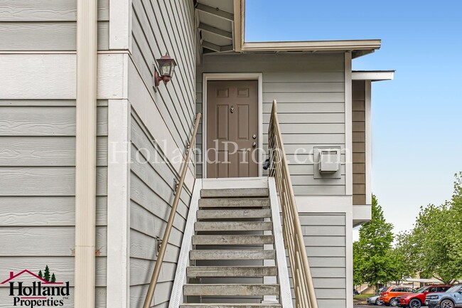 Building Photo - Charming Studio for Lease, Bright, Cozy & ...
