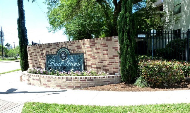 Building Photo - 7900 N Stadium Dr