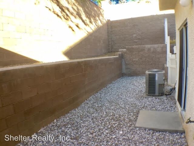 Building Photo - 4607 Dealers Choice Way