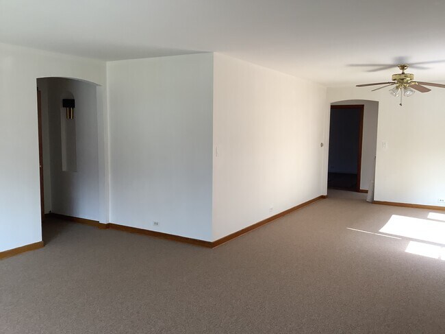 Foto del edificio - 8937 Forestview Rd