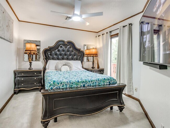 Foto del edificio - 3465 Brush Creek Rd