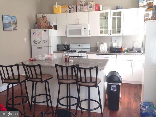 Foto del edificio - 1527 Spruce St