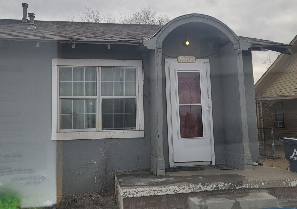 1307 W IH 40 Apartment for Rent in Amarillo, TX