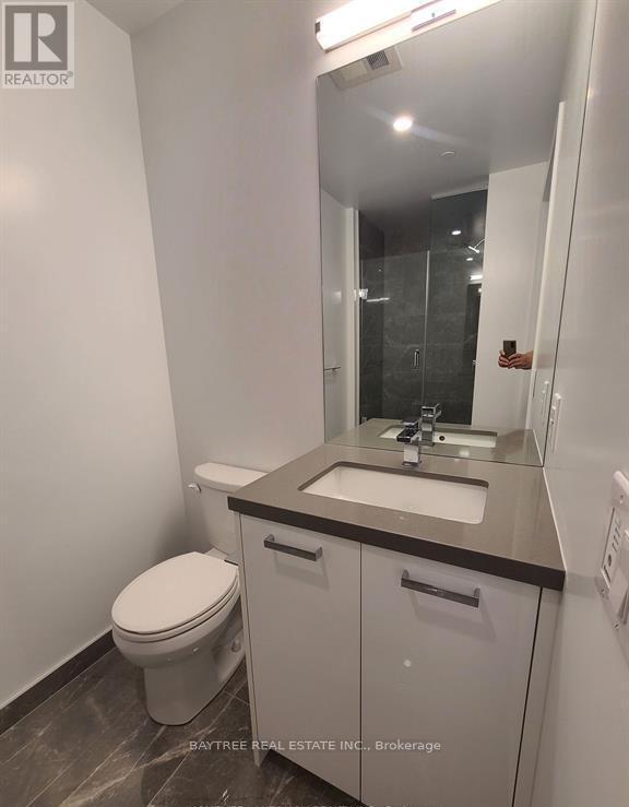 Photo du bâtiment - 195 McCaul St