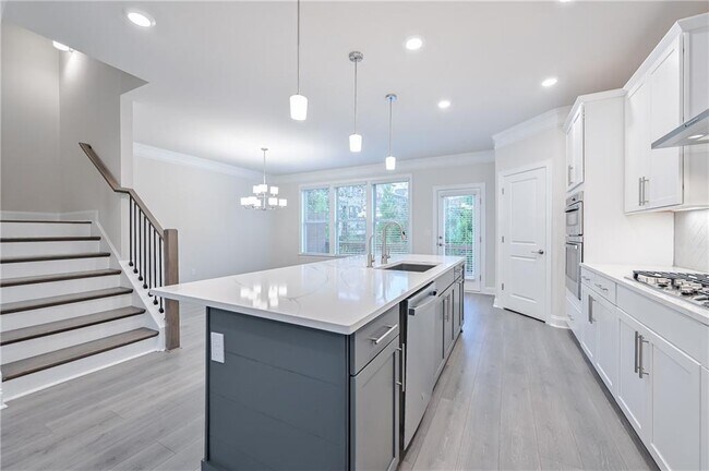 Building Photo - 1356 Live Oak Ln