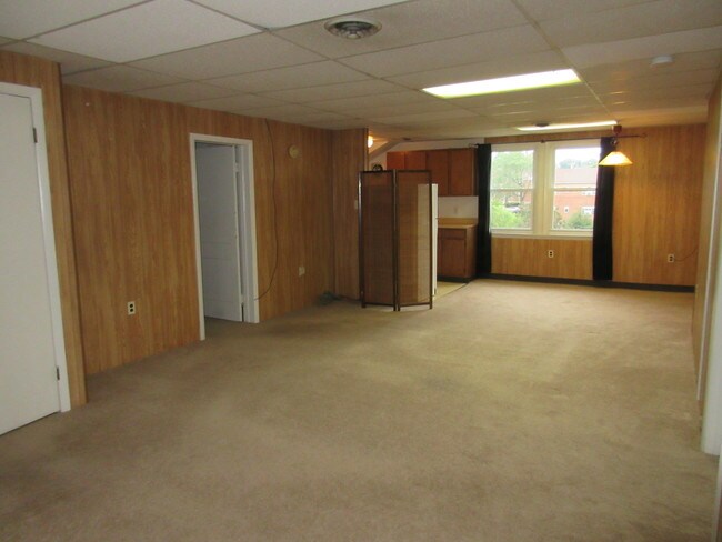 living room - 4207 Wilkens Ave