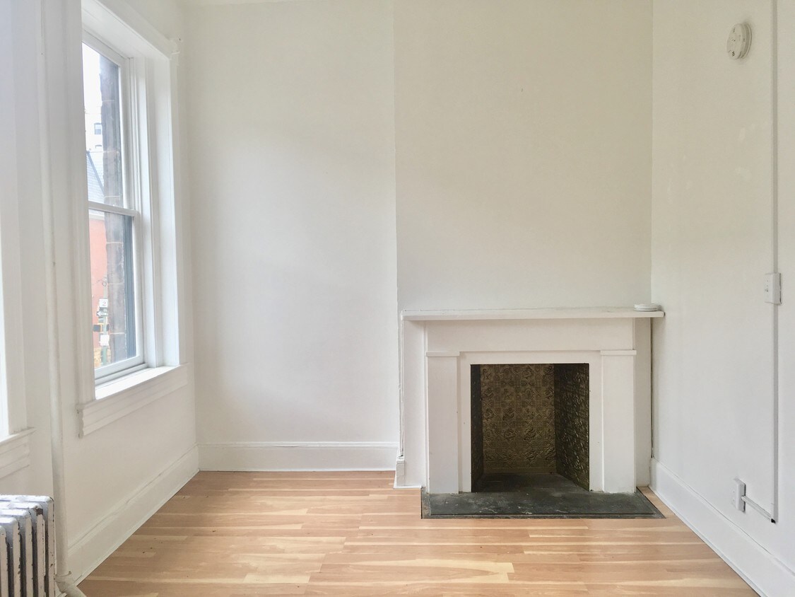 Primary Photo - 1225 N Calvert St