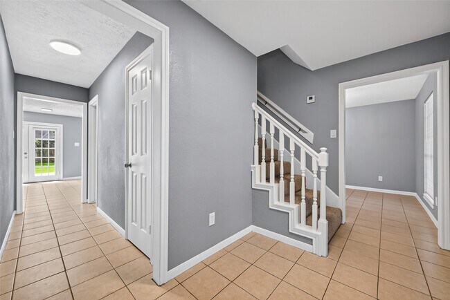 Foto del edificio - 6715 Greenvale Ln