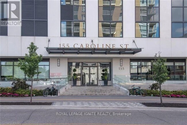 Building Photo - 155 Caroline St S