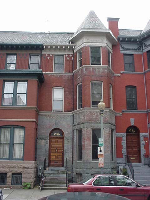 Foto principal - 1750 Swann St NW