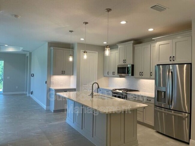 Building Photo - 12689 Palatka Dr