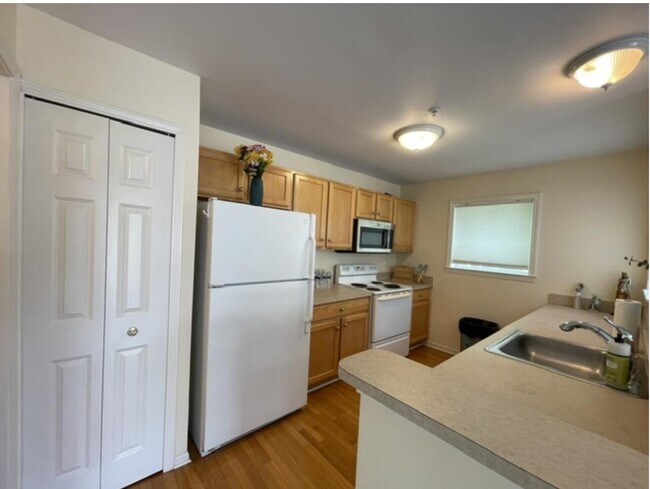 Foto del edificio - 2806 Barclay Wy